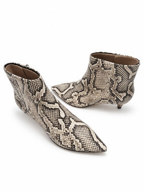 Marc Fisher LTD Itzia Pointed Toe Kitten Heel Bootie White Snake 6.5 M New In Bo